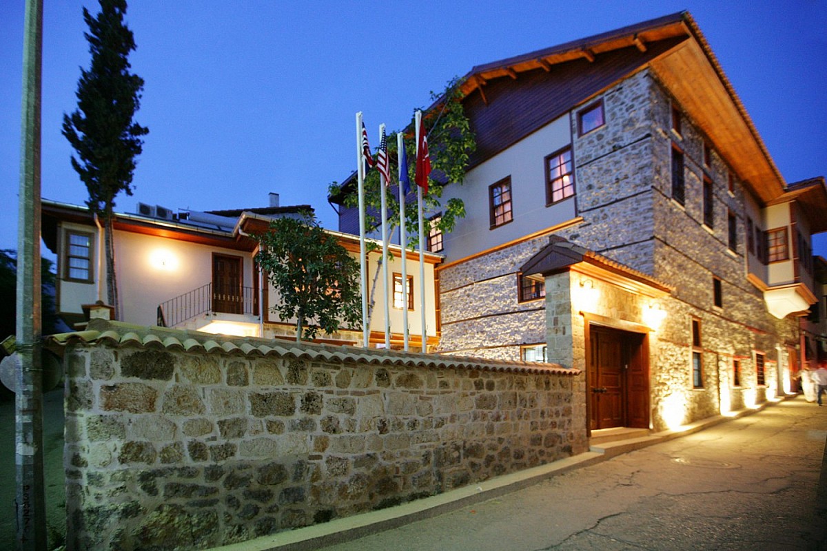 Mediterra Art Boutique Hotel