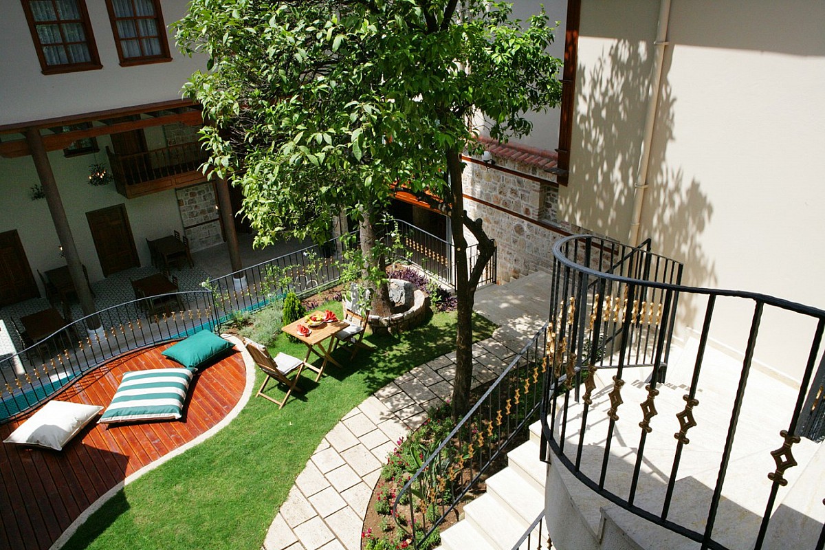 Mediterra Art Boutique Hotel