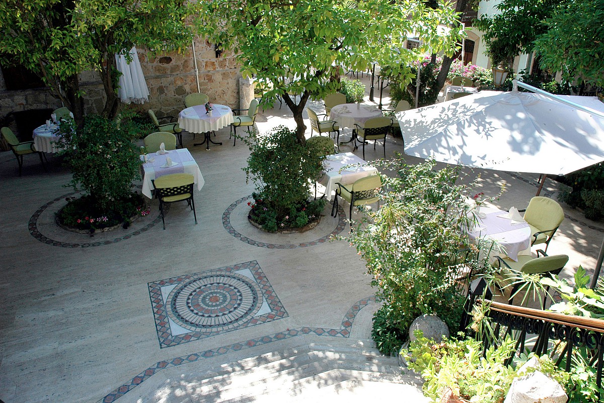 Dogan Hotel