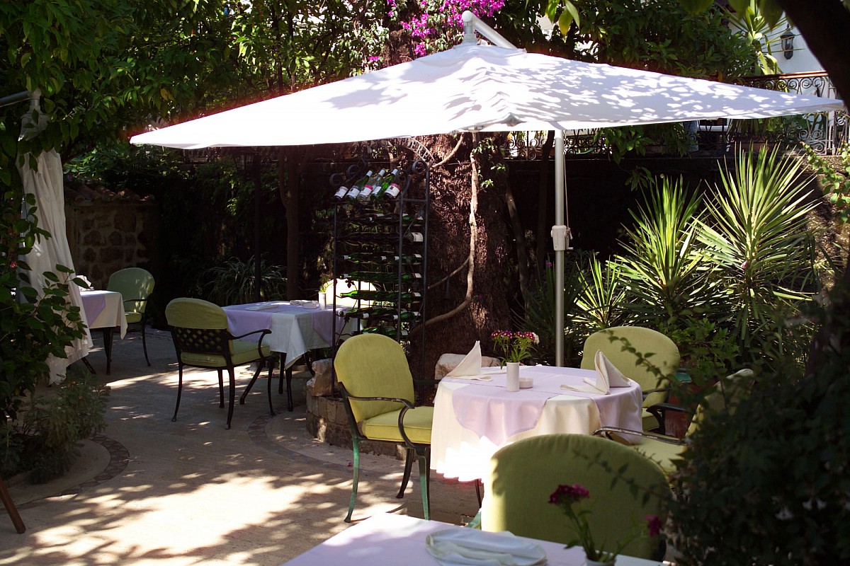 Dogan Hotel