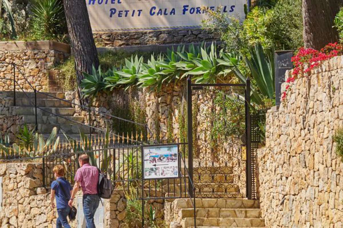 Hotel Petit Cala Fornells - Cala Fornells