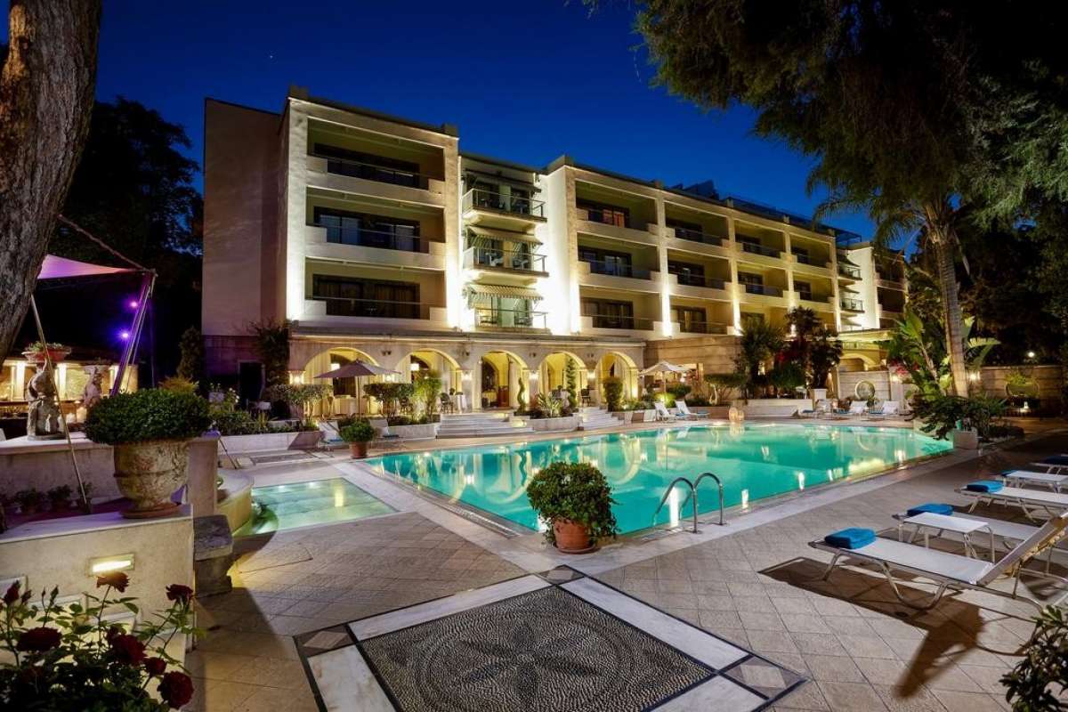 Rhodos Park Suites & Spa