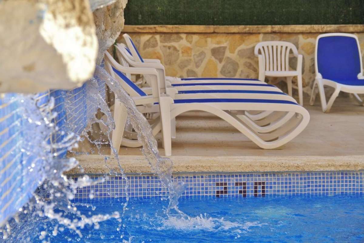 Globales Cana Bona Suites - Cala Bona