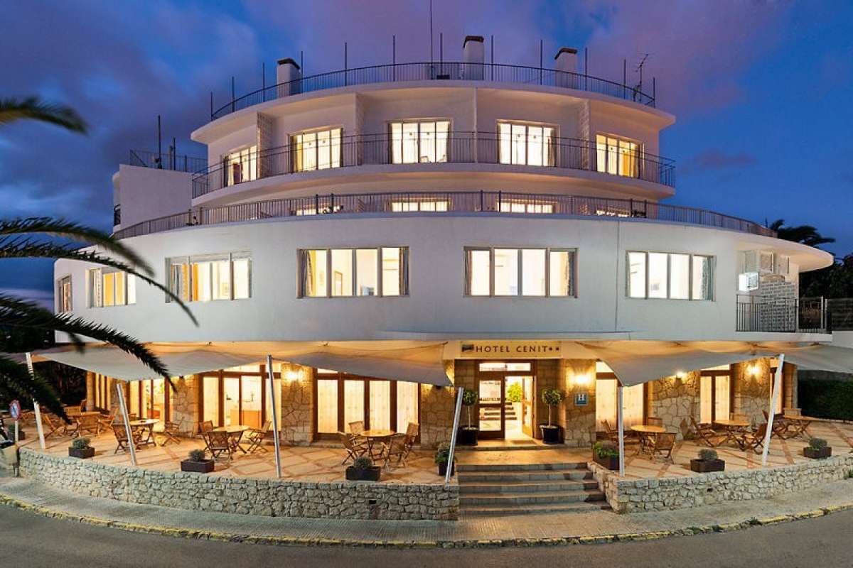 Aparthotel Cenit