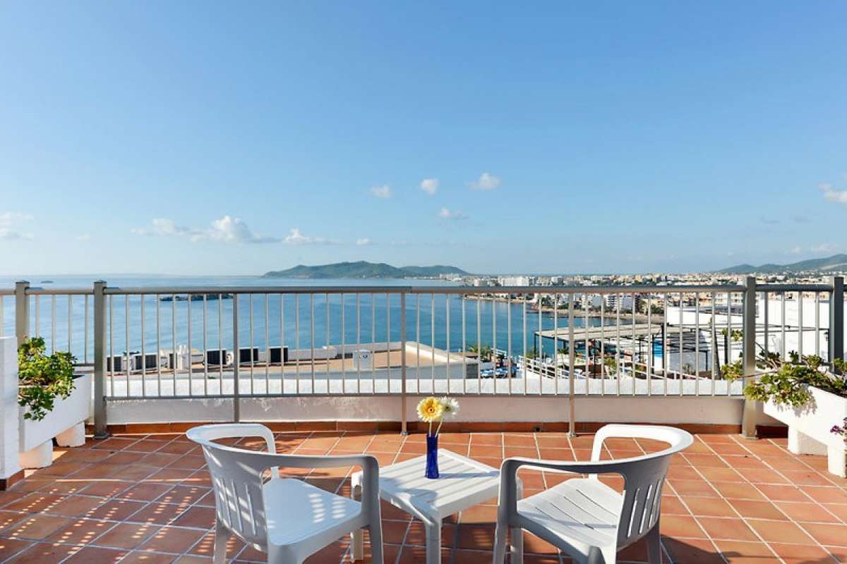 Aparthotel Cenit