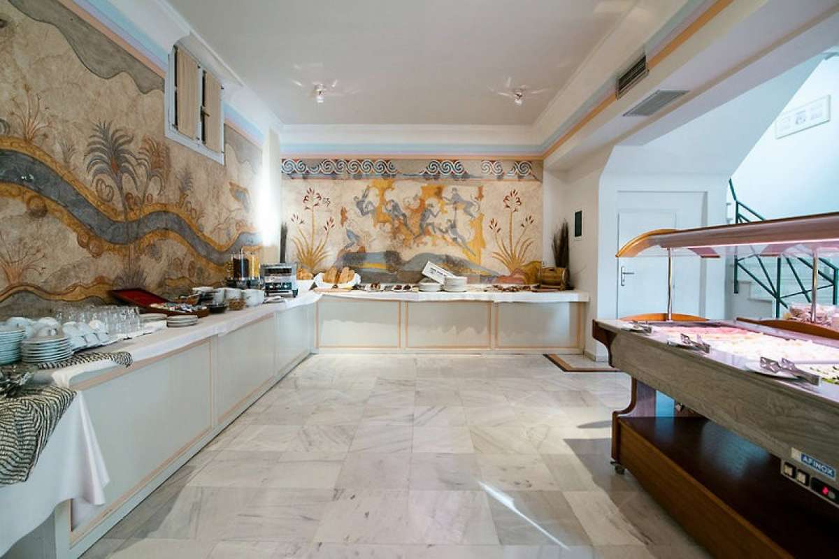 Antinea Suites & Spa - Kamari