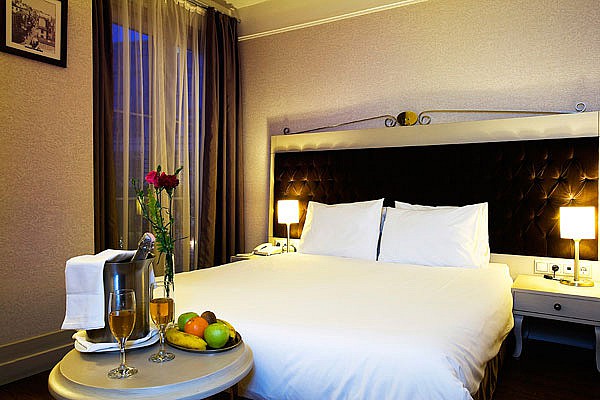 Hotel Faros