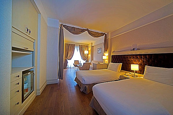 Hotel Faros