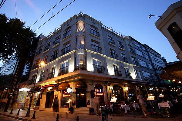 Hotel Faros