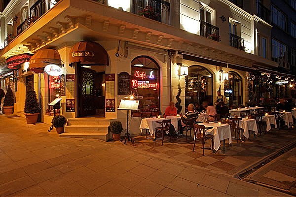 Hotel Faros