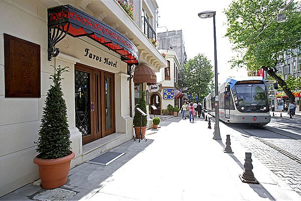 Hotel Faros