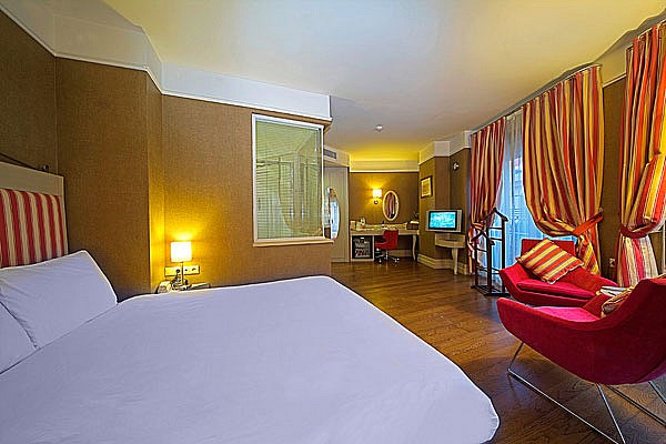 Hotel Faros