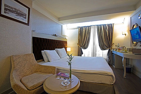 Hotel Faros