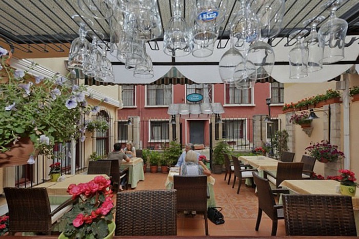 Hotel Arena