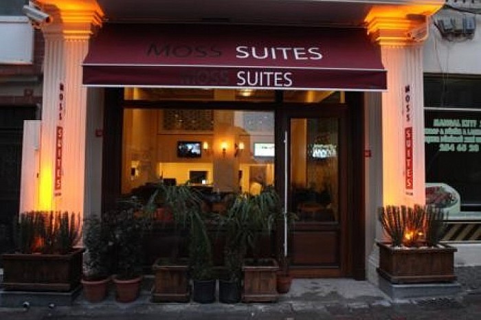 Moss Suites