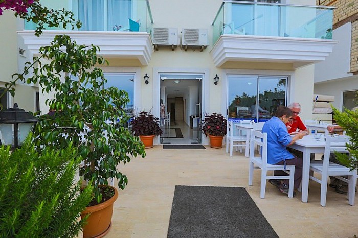 Hotel Linda  
