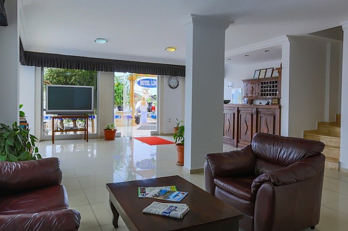 Hotel Linda  