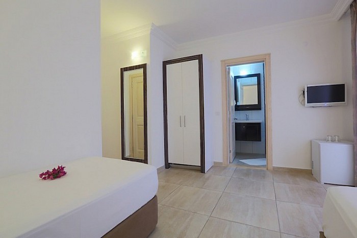 Hotel Linda  
