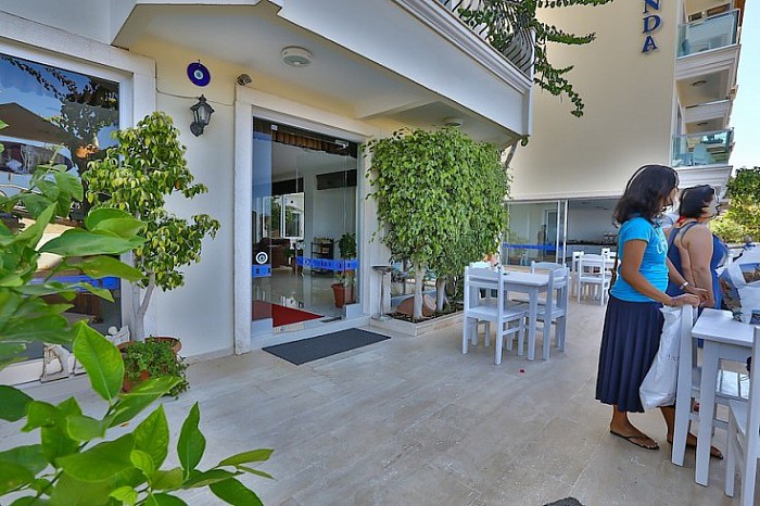 Hotel Linda  